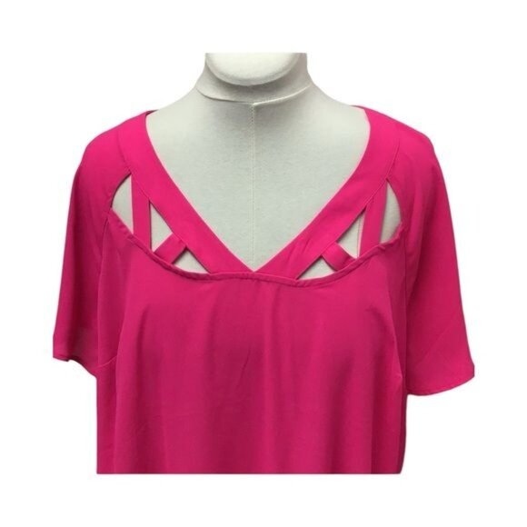 Torrid Women’s Short Sleeve V Neck Georgette Cage Front Flowy Blouse, Size 2X - Picture 4 of 10